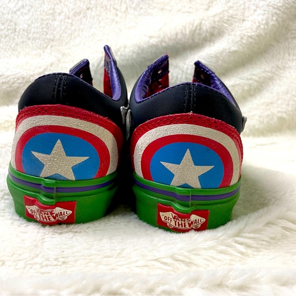 Vans SZ 3.5 Marvel Avengers Old Skool Shoes Captain America - Picture 3 of 8